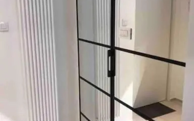 Sunny home with cute dragon in the center+parking