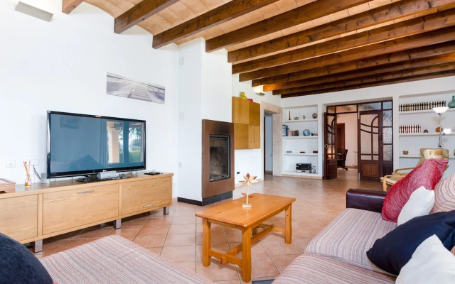 Sa Resclosa - Villa With Private Pool In Buger