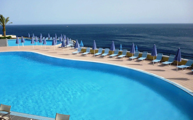 Athina Palace Resort & Spa