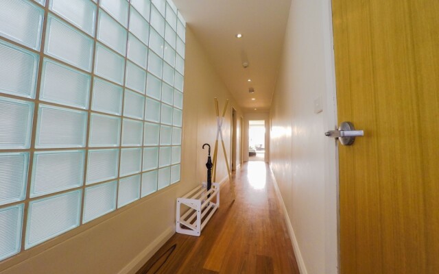 Manly Stay LUX Apartments