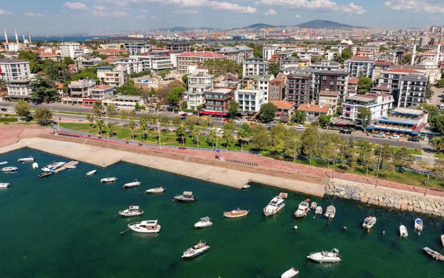 Premier Lounge Hotel