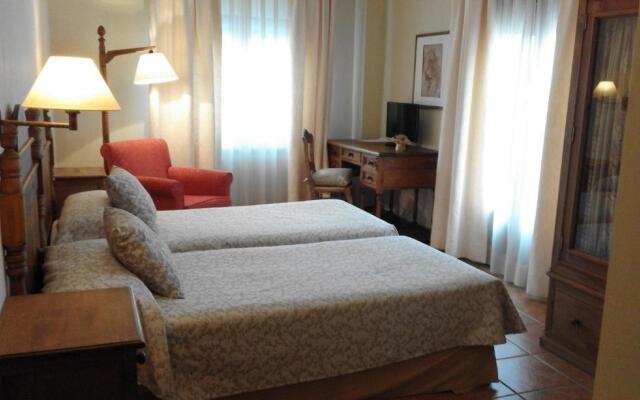 Hostal Rural Cumbres de Castilla