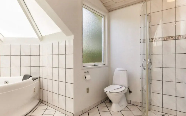 4 Star Holiday Home in Hals