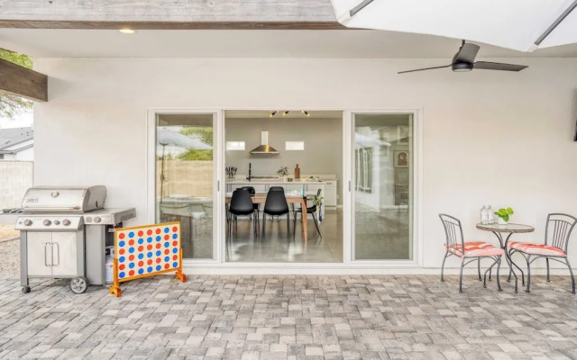 Ezra by Avantstay Modern South Scottsdale Escape