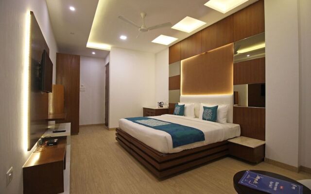 OYO 6135 The Motif