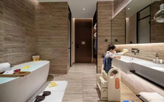 The Grand House – People – Zhengzhou