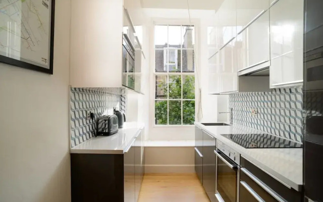 Great Location! 3 Bedroom Ground Floor