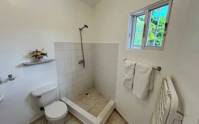 Secure 2-pers Apartment Close to the Beach