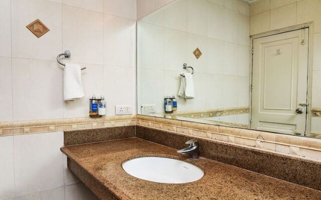 SilverKey Executive Stays 20036 Akash Neem Marg