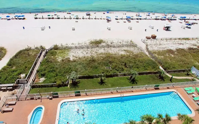 Twin Palms 804