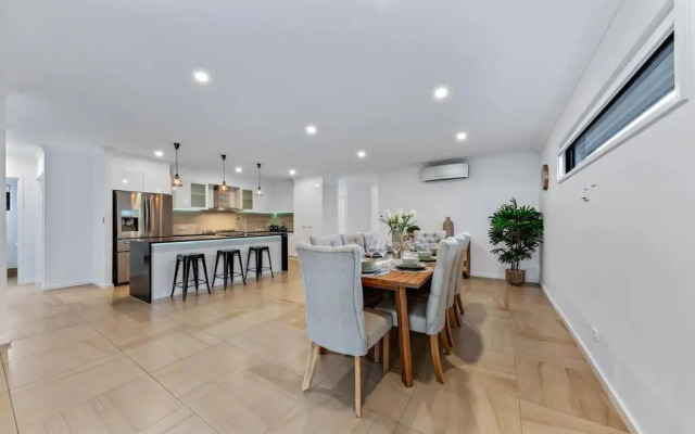 Airlie Beach Home