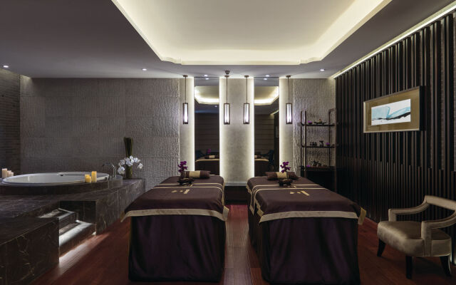 Pullman Haining