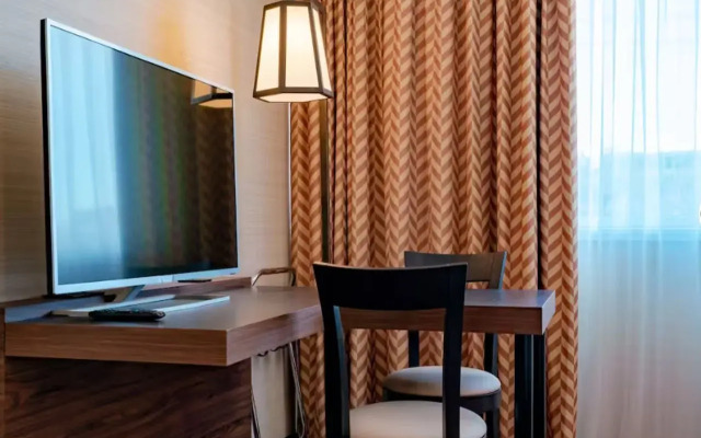 Nash Suites Airport Hotel