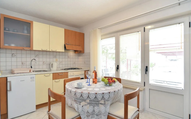 Apartment 43