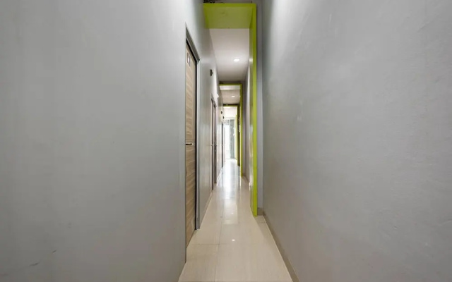 RedDoorz near Tanjung Duren 2