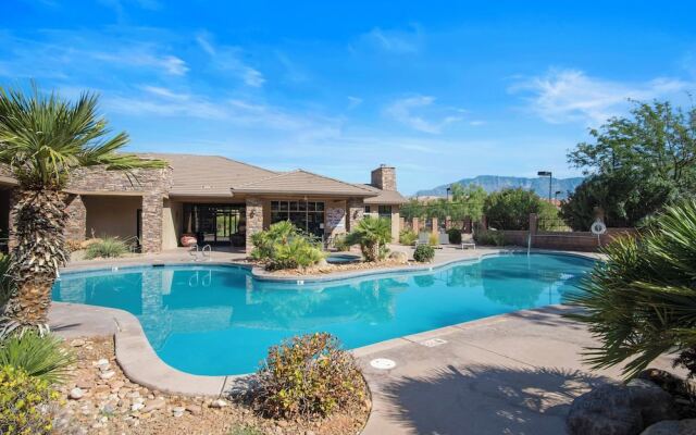 Utahs Beauty w/ Desert & Mtn Views