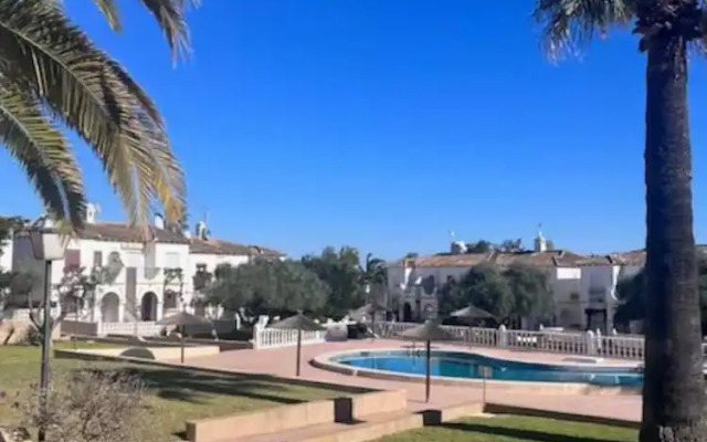 1-bed Apt, Sleeps 4, use of 4 Pools