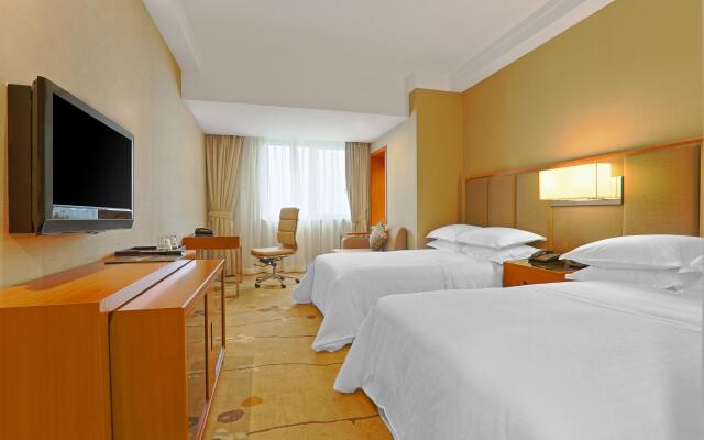 Sheraton Chengdu Lido Hotel