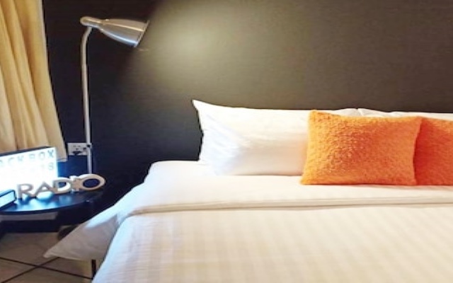 Black Box Bed Bistro@Hua Hin