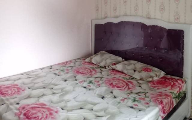 OYO 93192 Andesta Guest House SyariahNearAgrowisata Sungai Pinang Agro Nadin