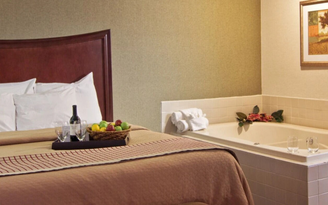 Christopher Inn and Suites