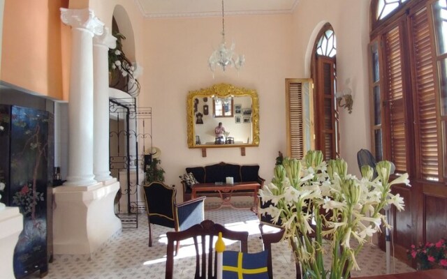 Casa Teniente Rey 16