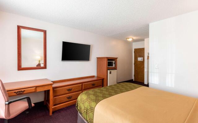 Rodeway Inn & Suites Portland West - Beaverton