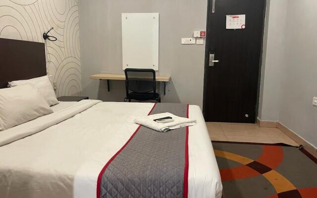 Stayz Inn The Gate of Madras