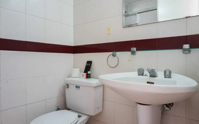 The Classic 2br Beverly Tower Apartment