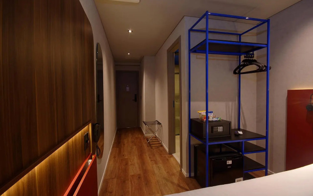 Golden Tower Express Nações Unidas by Fênix Hotéis