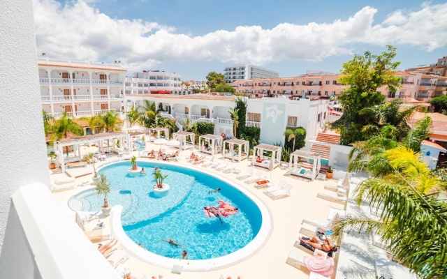 The Beach Star Ibiza Aparthotel - Adults Only