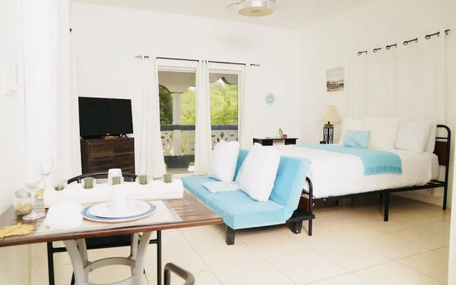Villa Serenity- Water View Suite - Sleeps 3 -pool