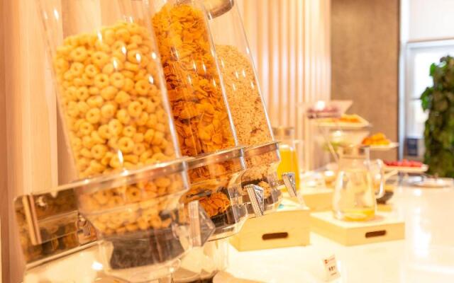 ibis Xi'an Small Wild Goose Pagoda Hotel