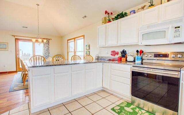 1240 Whale Song I Ocean View