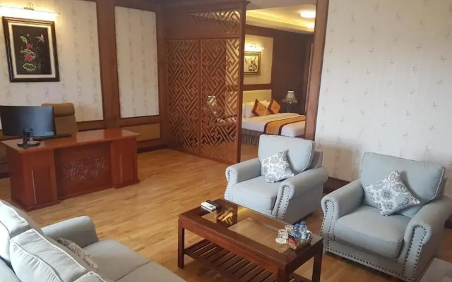 HANZ Pleiku Hotel