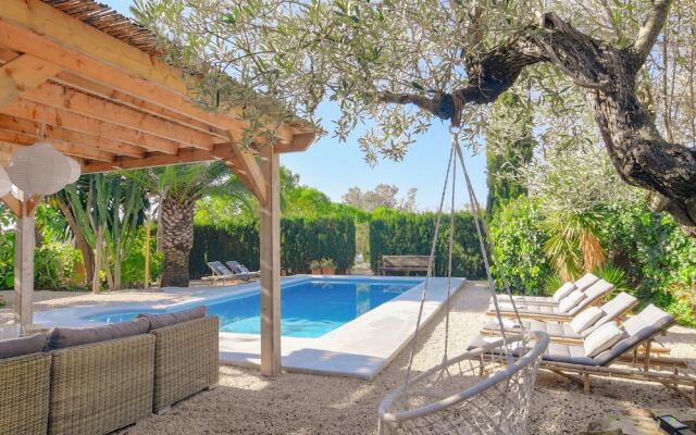 Beautiful Villa With Private Swimming Pool In Benissa