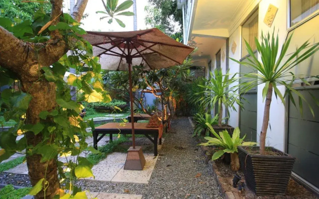 Frangipani Villa-90s Hotel