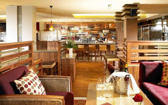 Westport Plaza Hotel