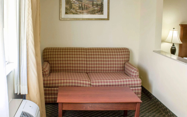 Quality Inn & Suites Sioux City Southeast
