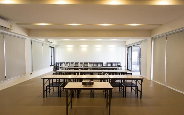 Sunshine Paradise Resort