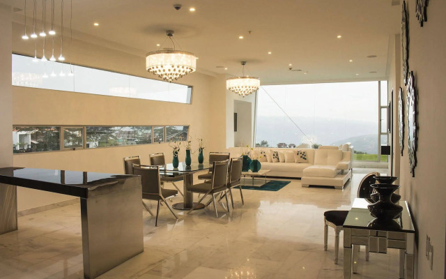 Punta Diamante Premium Hotel