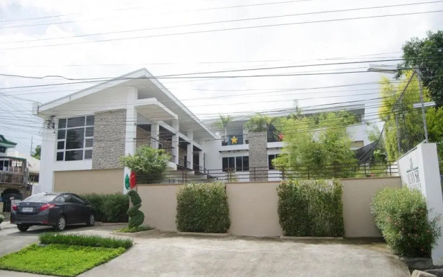 Alan Sr. Residences