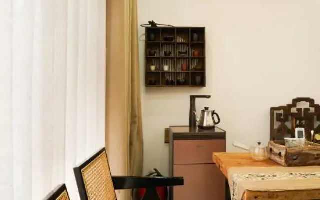 Dusty Mirror Homestay (Guilin Liangjiang Sihu Branch)