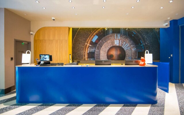 baseLITE HUANGXING Serviced Apartment