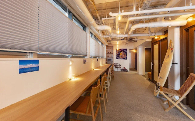 plat hostel keikyu kamakura wave