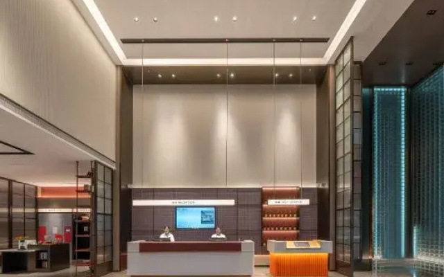 Borrman Hotel (Nanning Jinhu Plaza Lang west subway station)
