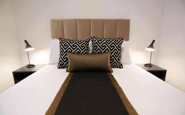 Alex Perry Hotel & Apartments