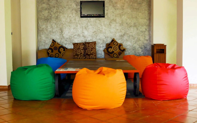 Airport City Hub Hotel