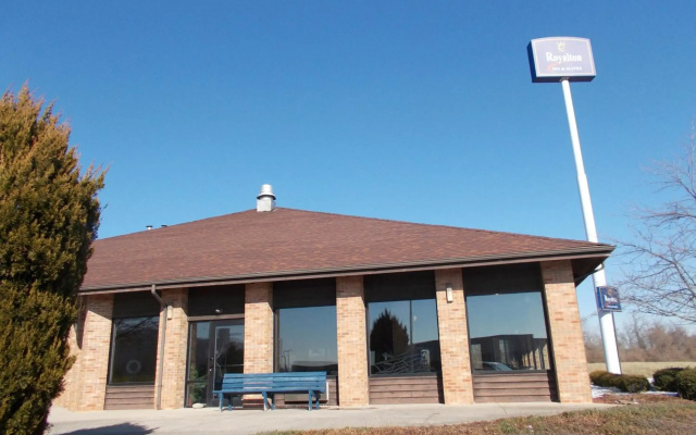 Royalton Inn and Suites Wilmington