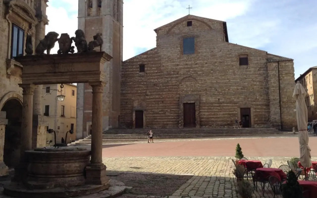 Lovely Apartment Piazza Grande